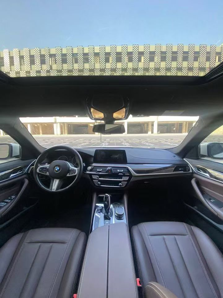 营口19年宝马5系4