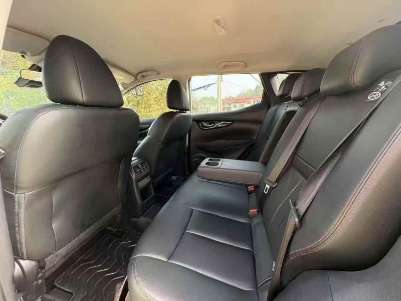 九江24年日產逍客4