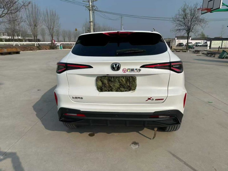 徐州25年長安汽車逸動9