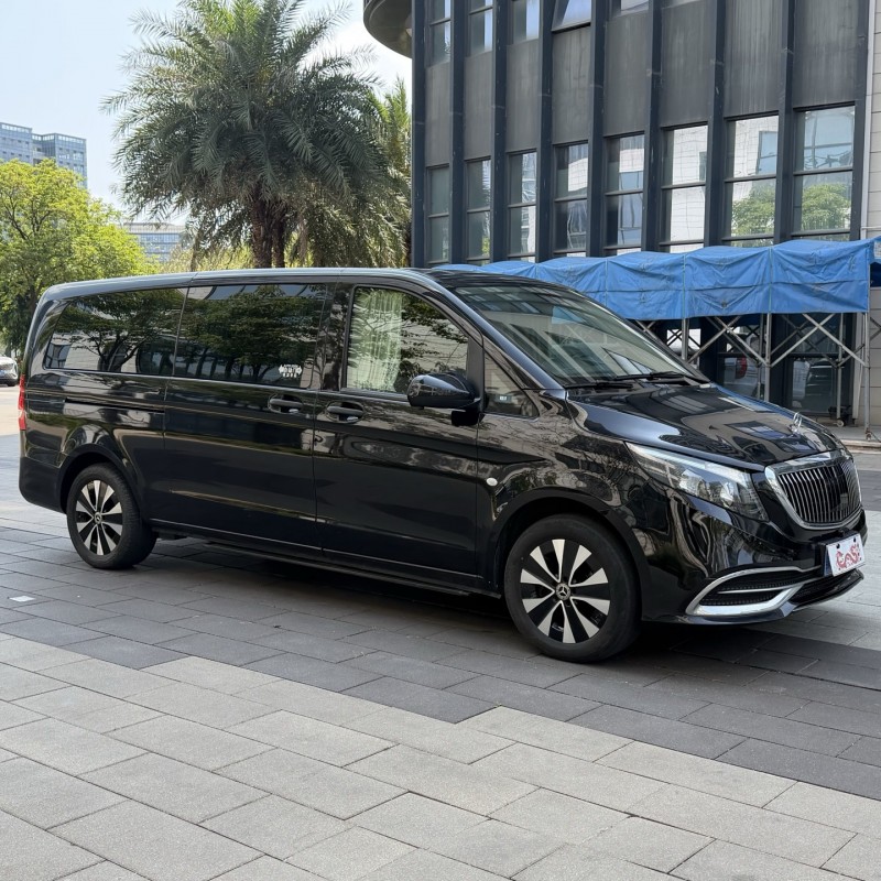 佛山22年奔驰威霆2