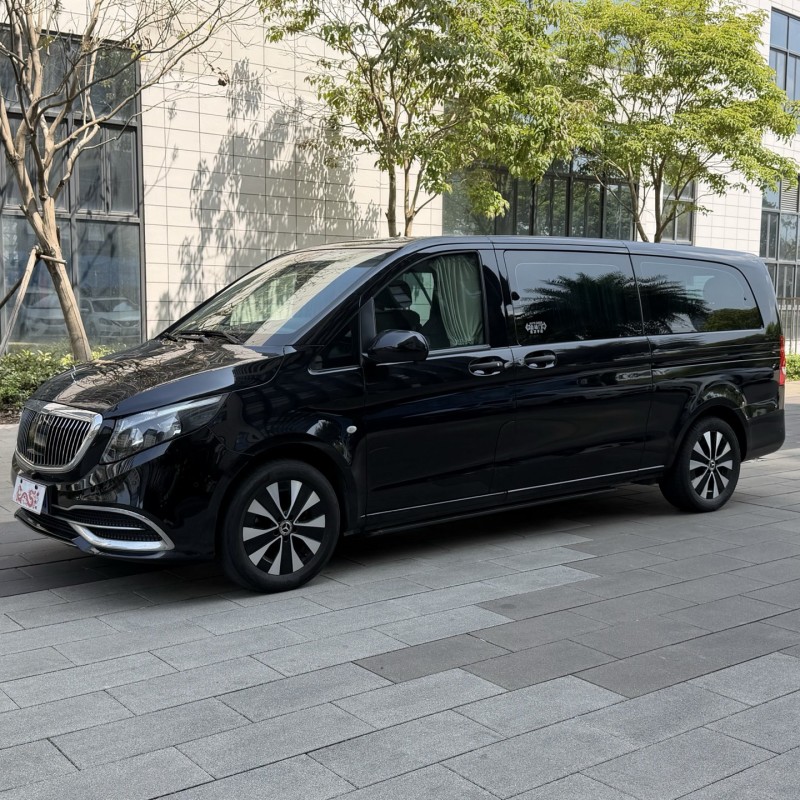 佛山22年奔驰威霆3