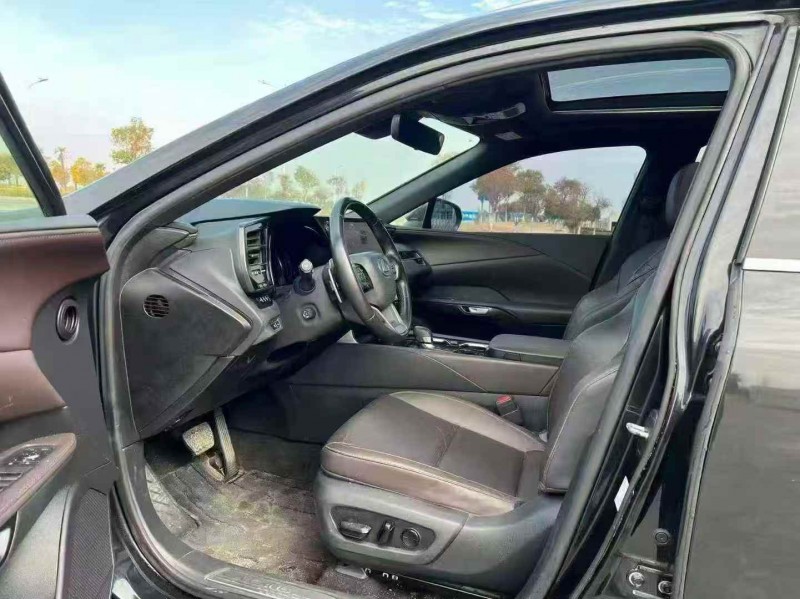 徐州23年雷克萨斯RX6