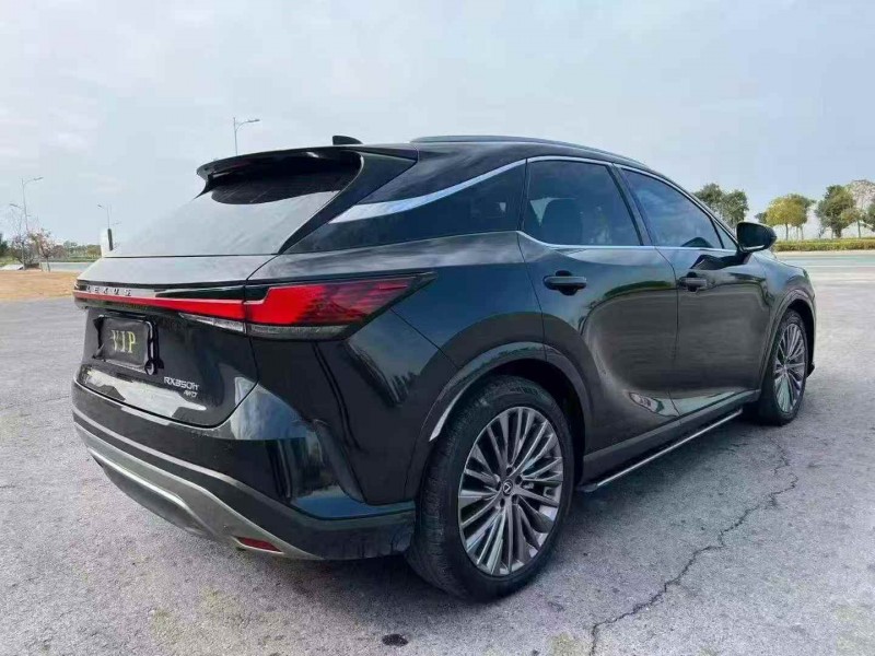 徐州23年雷克萨斯RX8