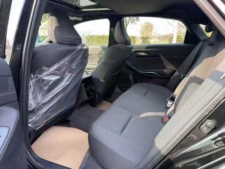 苏州26年丰田亚洲龙5