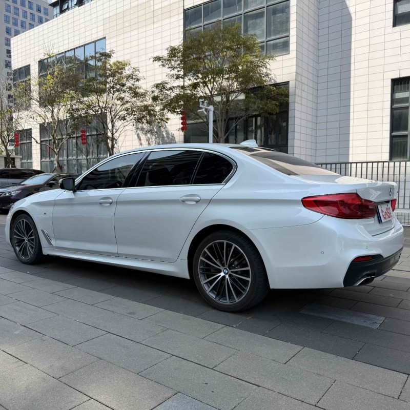 佛山19年宝马5系8