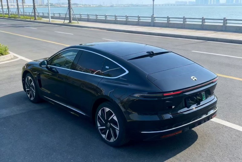 厦门25年蔚来ET98