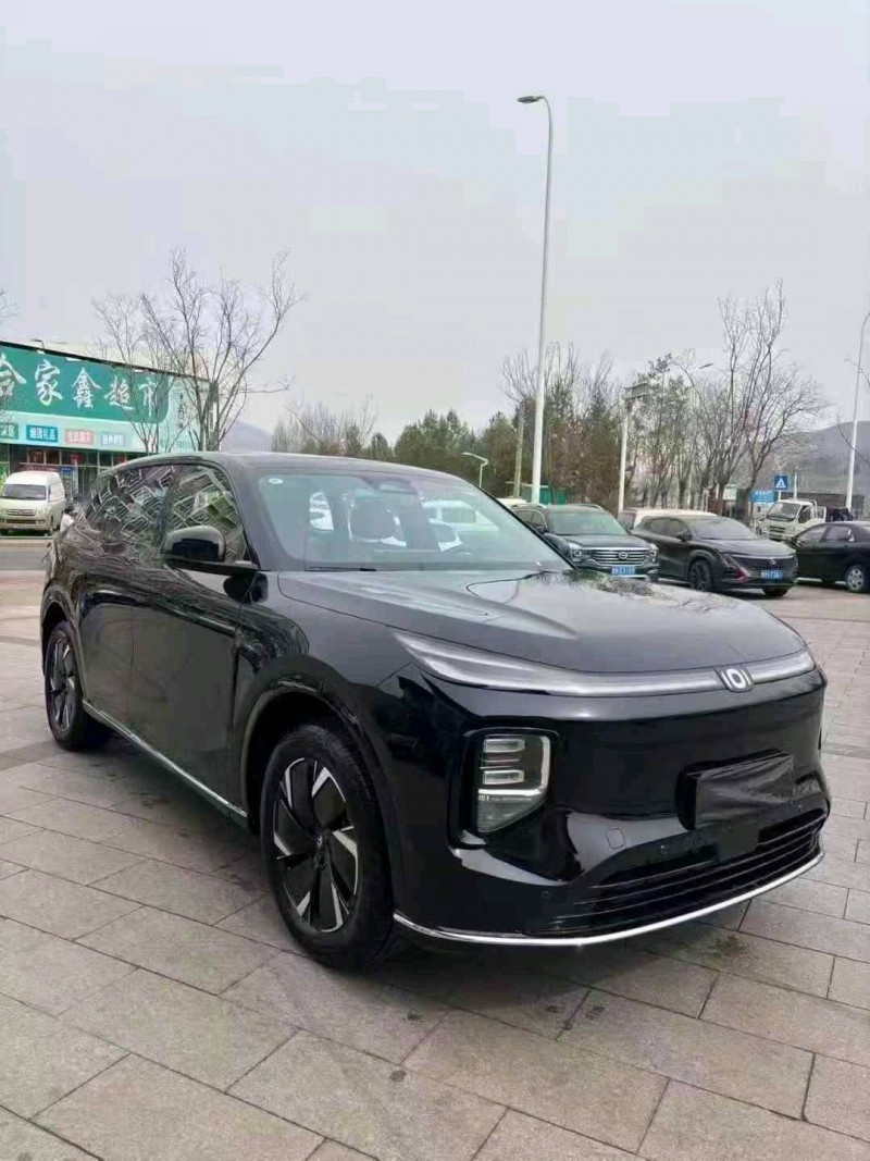 張家口25年長安汽車啟源3