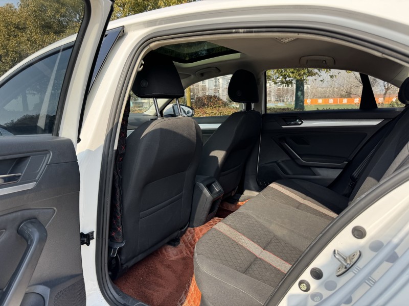 盐城20年大众凌渡7