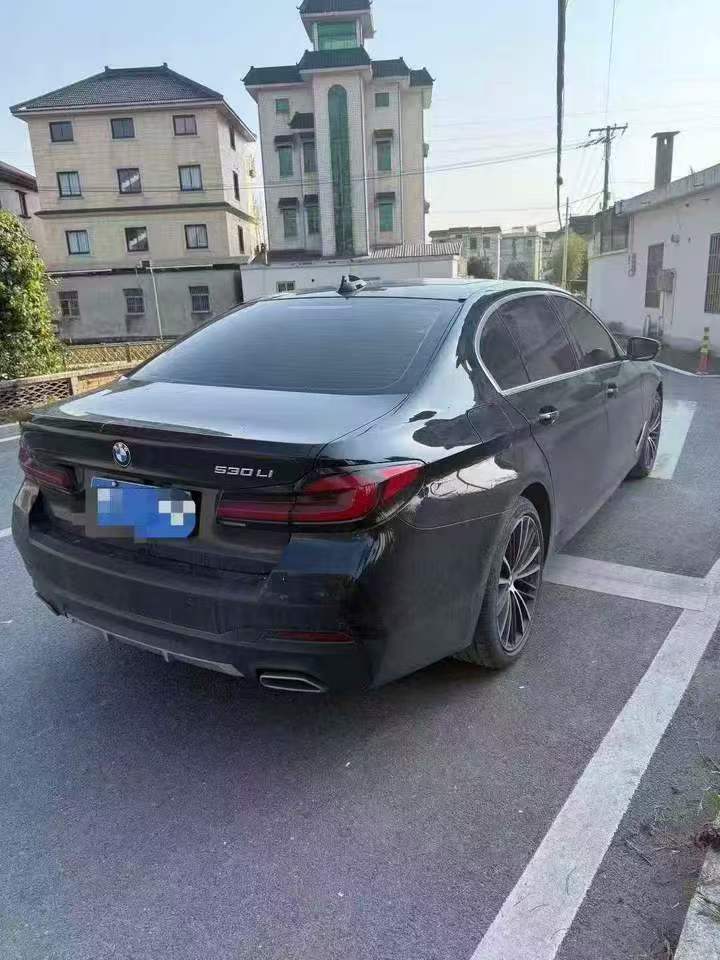 嘉兴22年宝马5系8