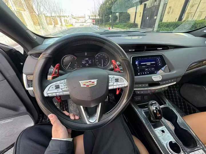 衢州22年凯迪拉克XT43