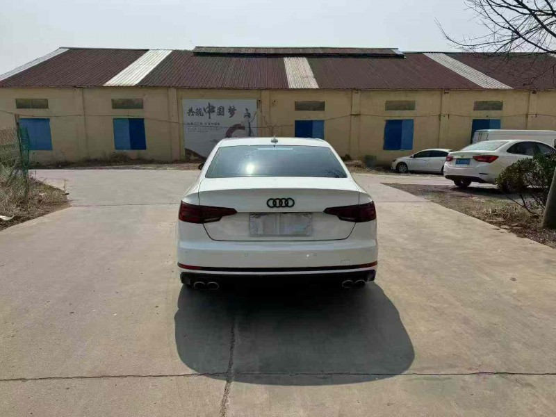 徐州18年奥迪A4L8