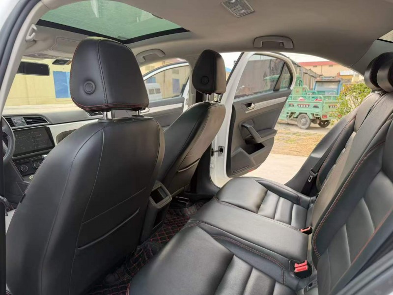 徐州18年大众凌渡8