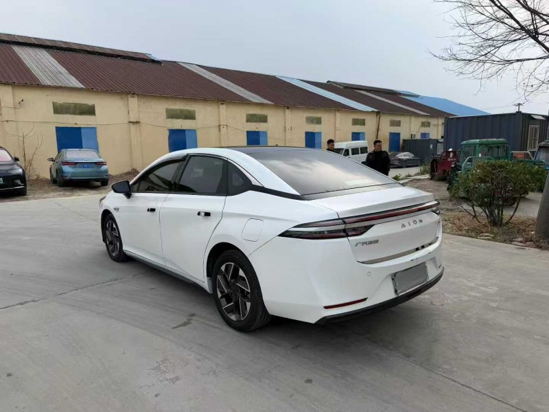 徐州23年传祺埃安S2