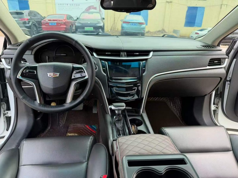 徐州18年凯迪拉克XTS8