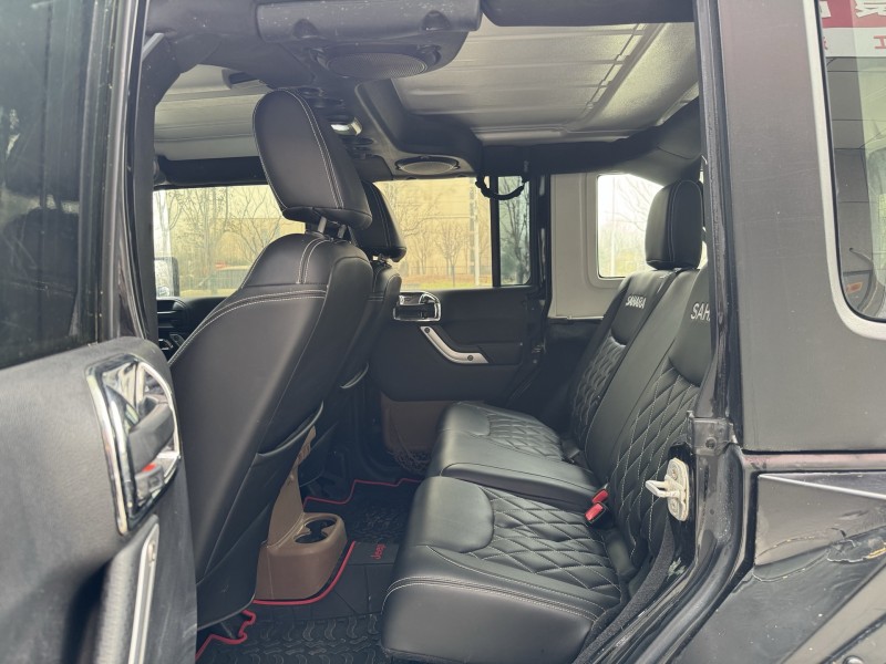 济宁14年Jeep牧马人6