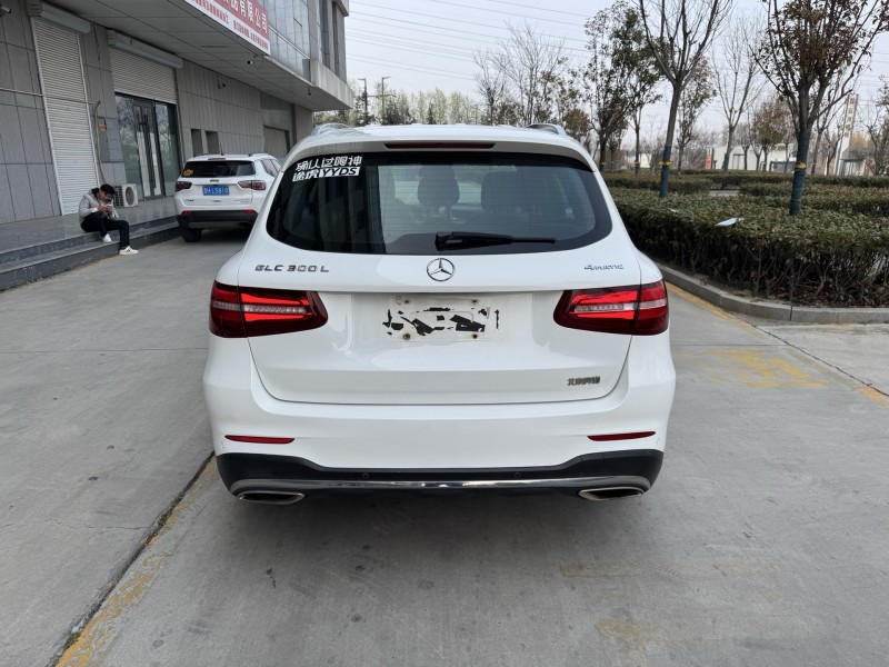 泰安19年奔驰GLC5