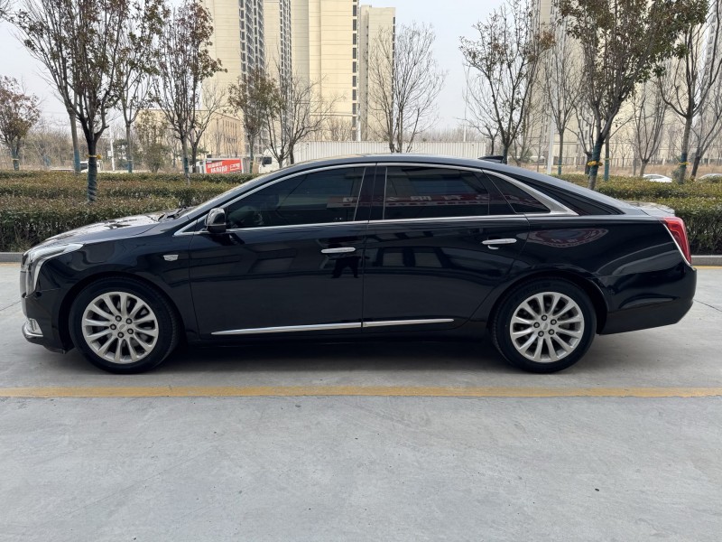 济宁19年凯迪拉克XTS6