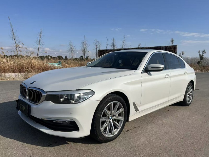 盐城18年宝马5系9