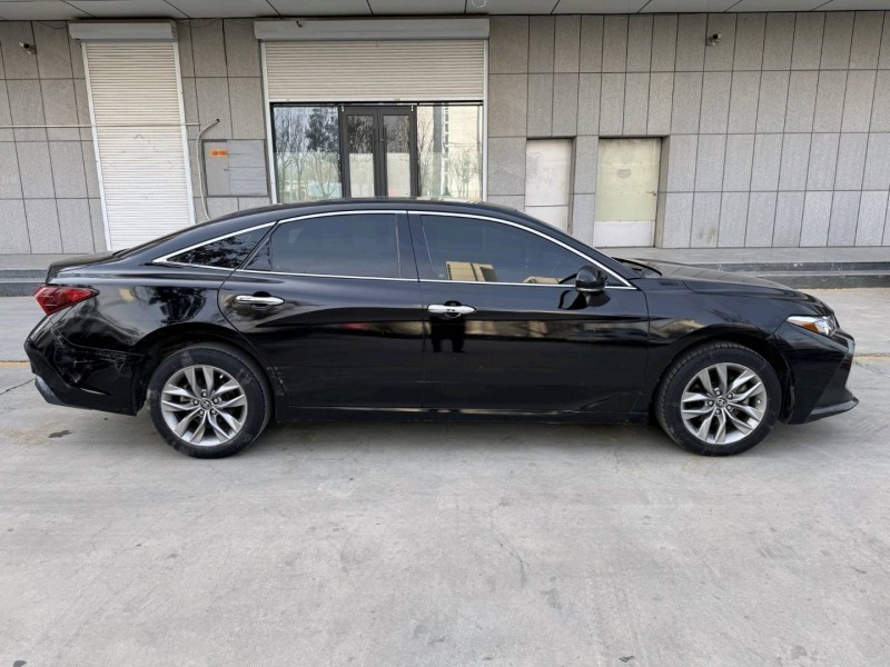 济宁20年丰田亚洲龙6