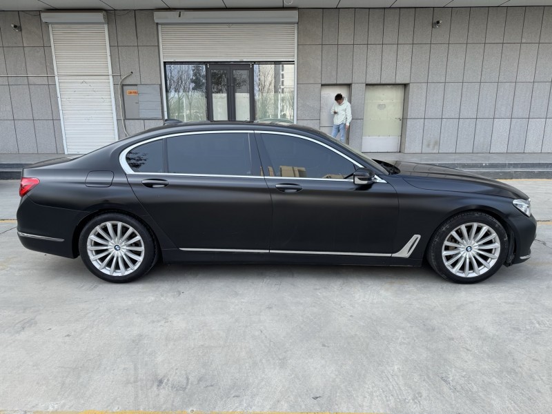 济宁16年宝马7系5