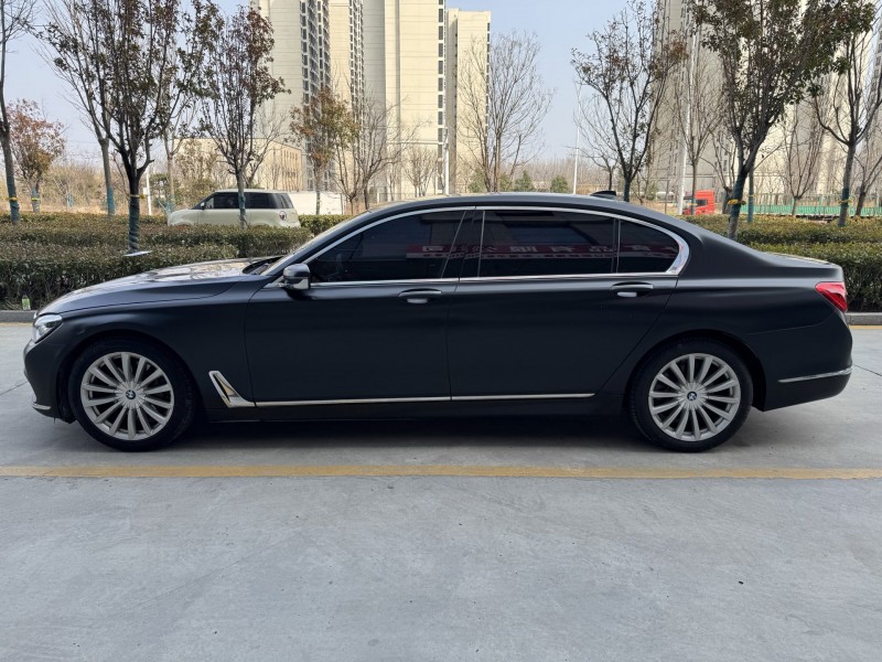 济宁16年宝马7系9