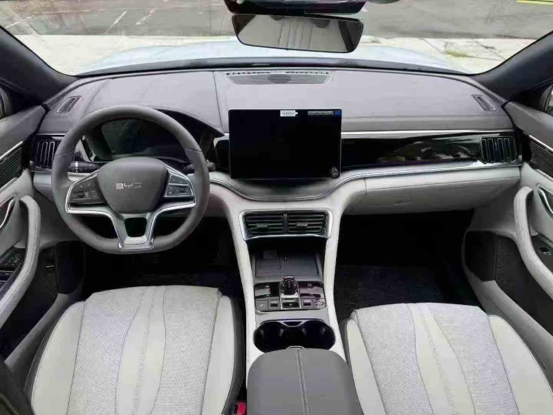 珠海25年比亞迪宋4