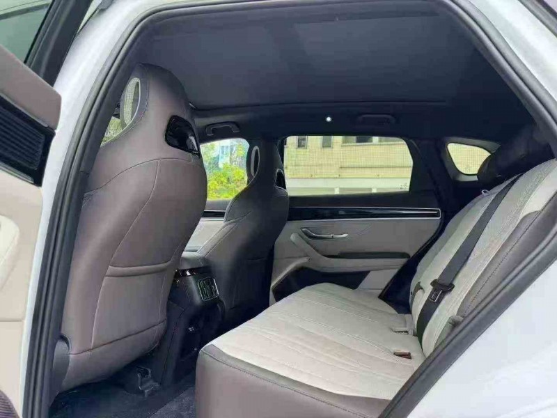 珠海25年比亞迪宋9