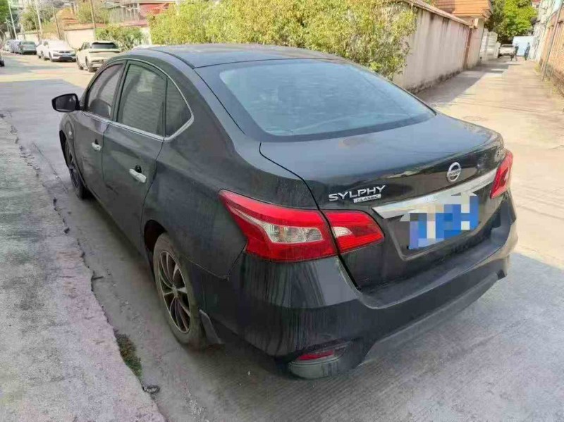 湛江19年日产轩逸7