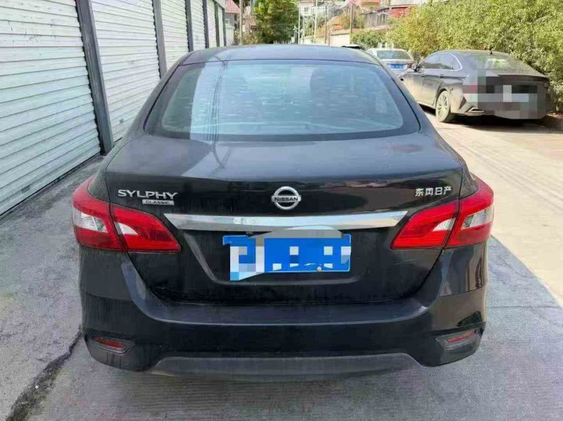 湛江19年日产轩逸9