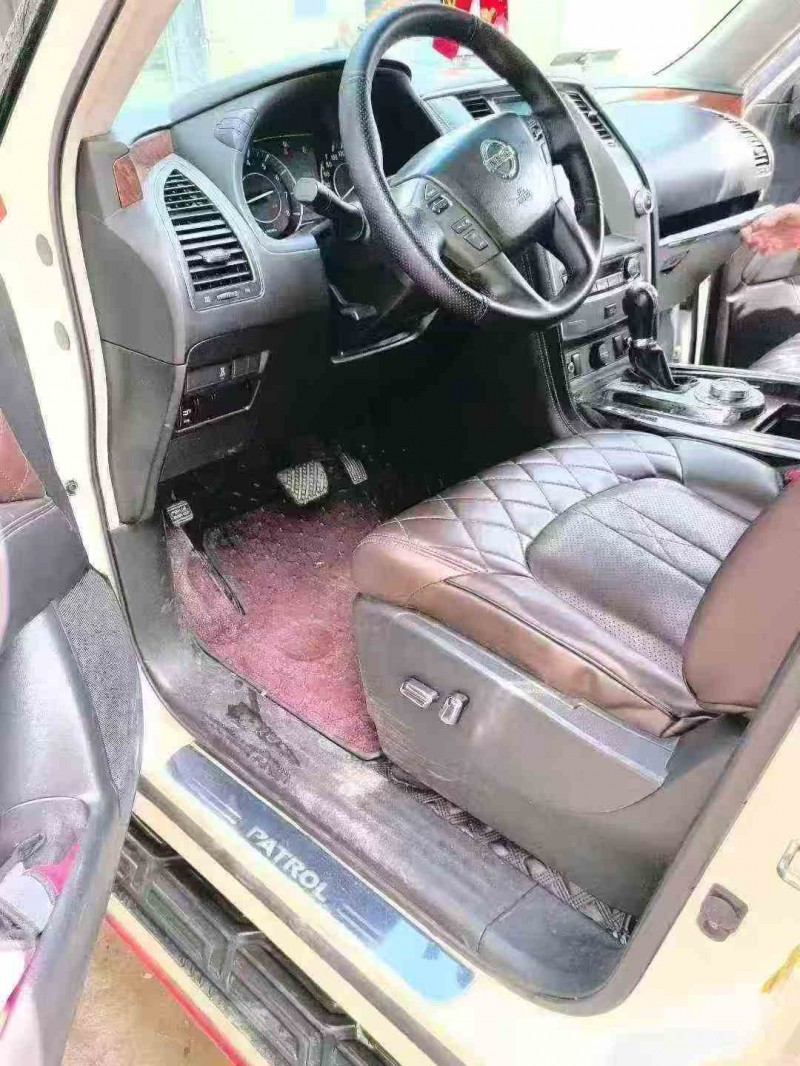 渭南18年日产途乐3