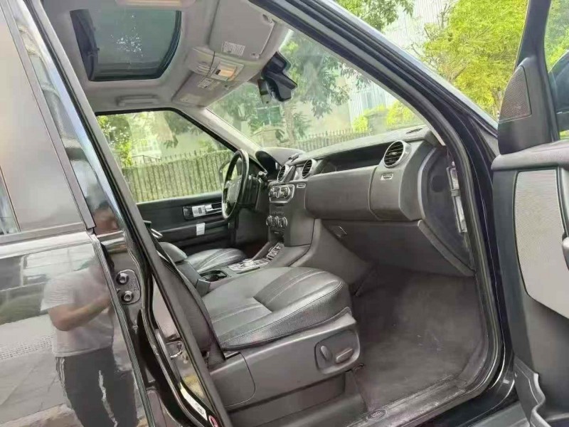 广州16年路虎发现6