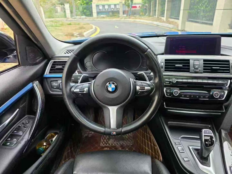 广州18年宝马3系8