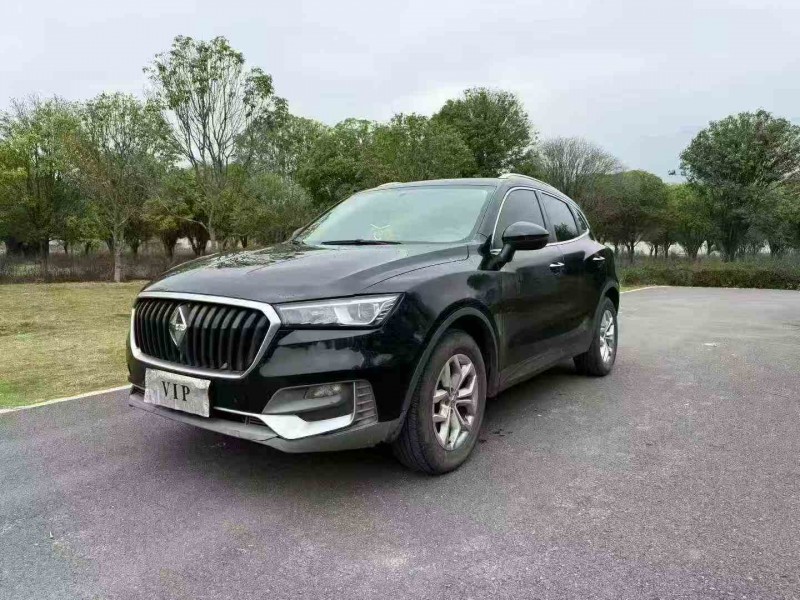 钦州19年宝沃BX52