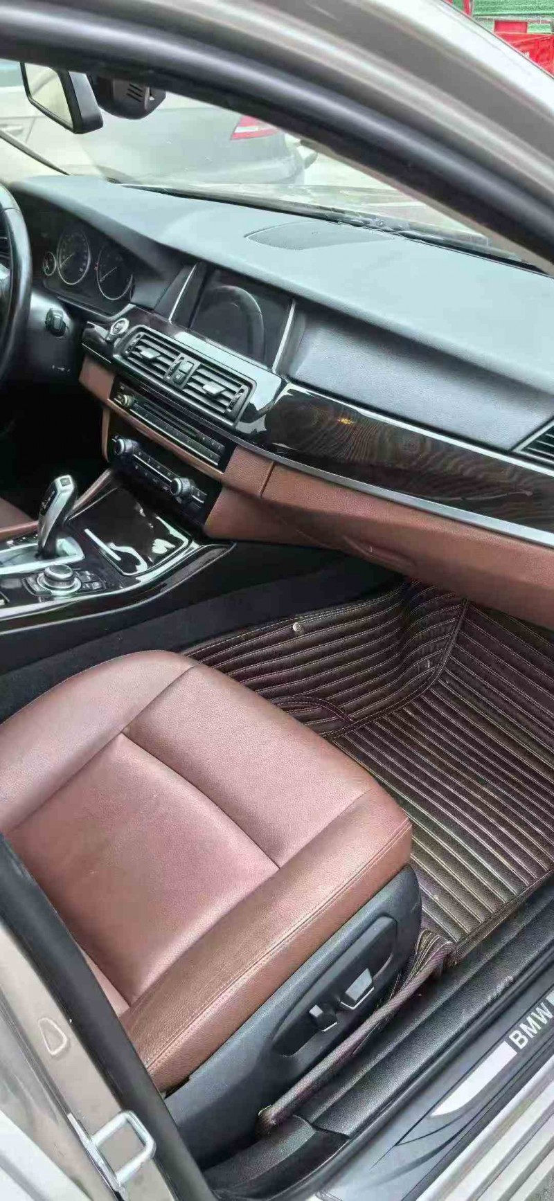 玉林16年寶馬5系4