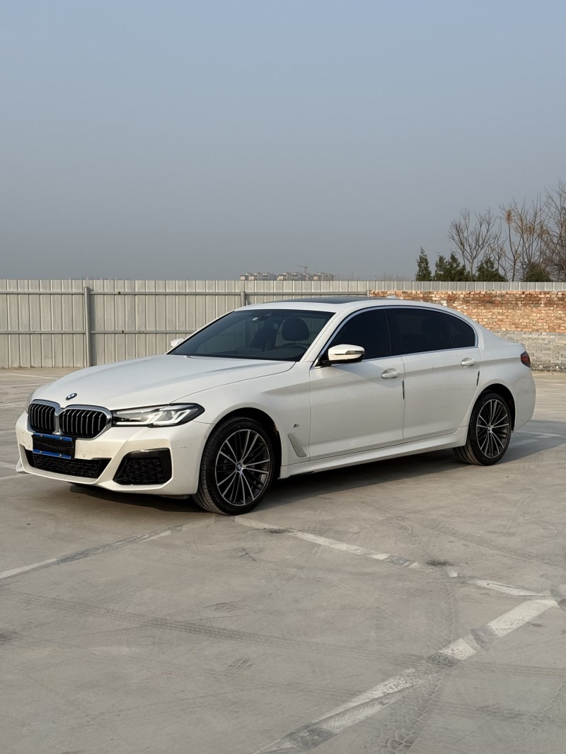 新乡23年宝马5系3