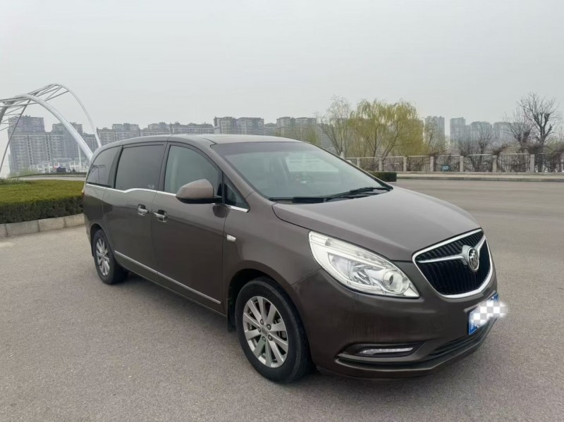 聊城17年别克GL83