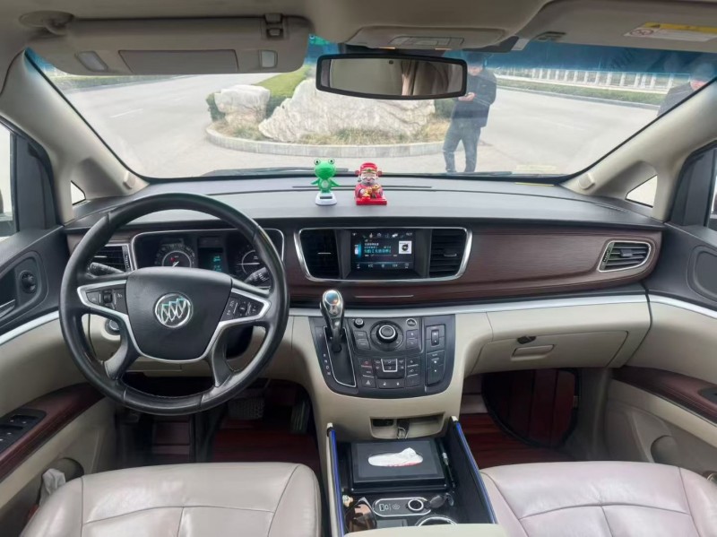 聊城17年别克GL85