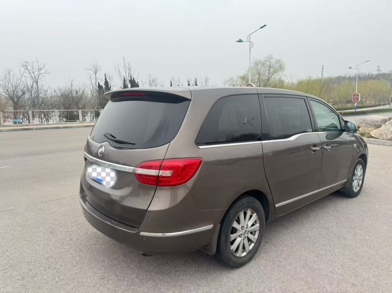 聊城17年别克GL88