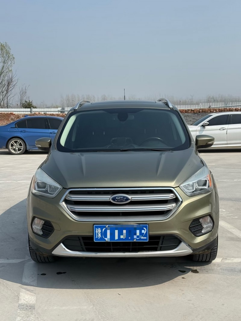 新乡17年福特翼虎1