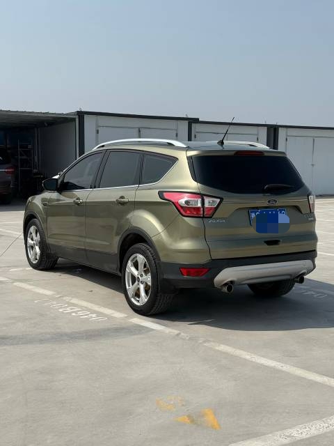 新乡17年福特翼虎5