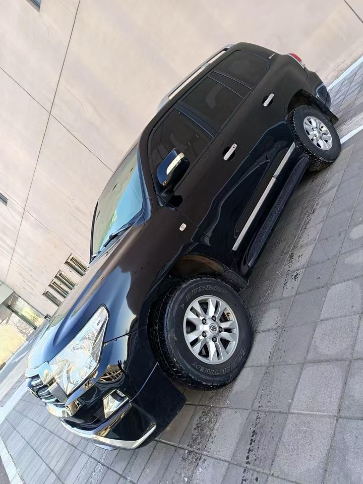 营口12年丰田兰德酷路泽2