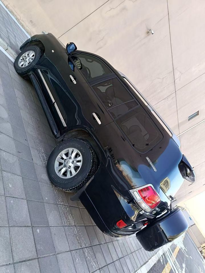 营口12年丰田兰德酷路泽6