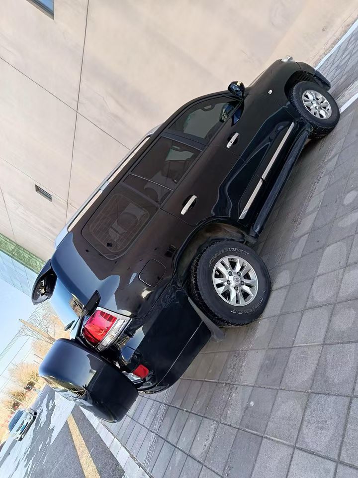 营口12年丰田兰德酷路泽8