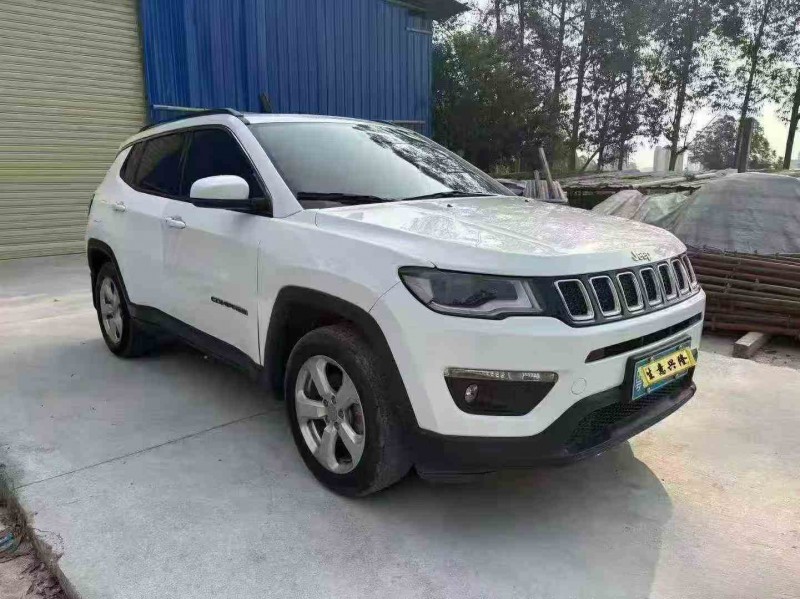 汕頭18年Jeep指南者3