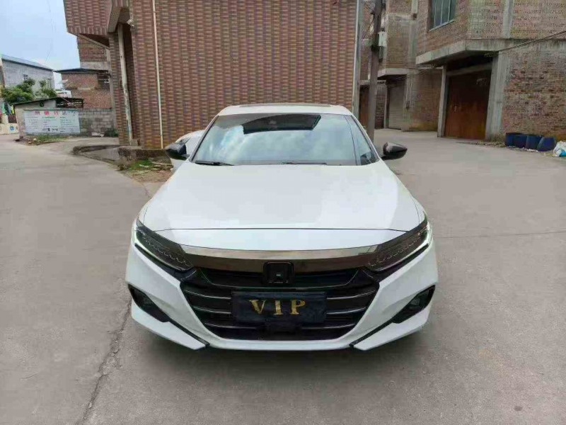 钦州23年本田雅阁1