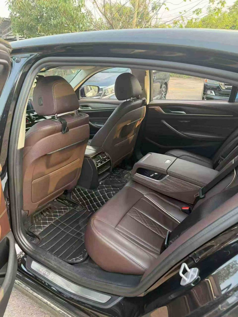 柳州20年宝马5系5