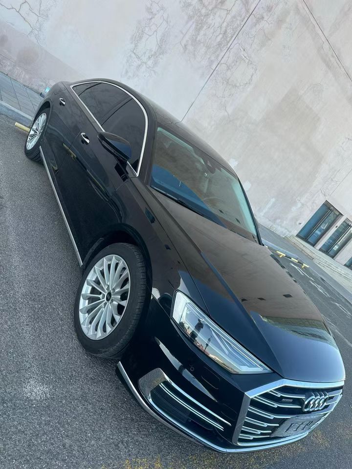 营口23年奥迪A8L3