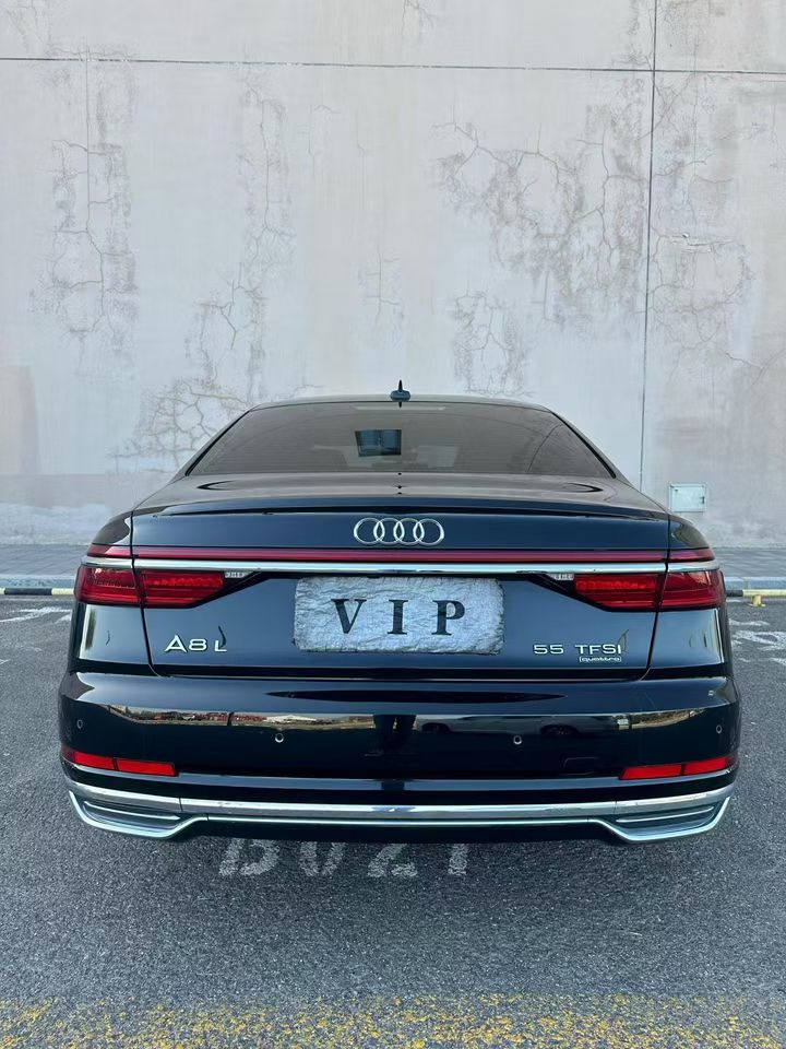 营口23年奥迪A8L9