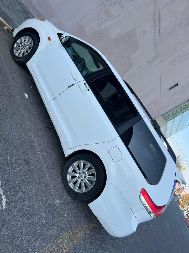 營口15年豐田塞納7