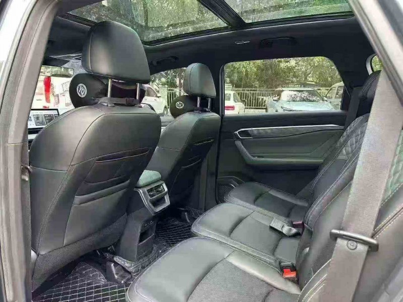 遂宁24年吉利豪越4